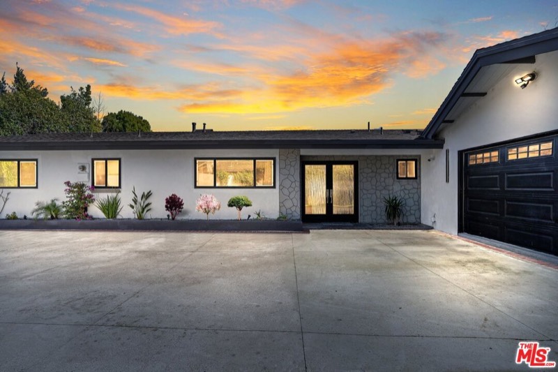 4930 Bluebell Ave, Valley Village